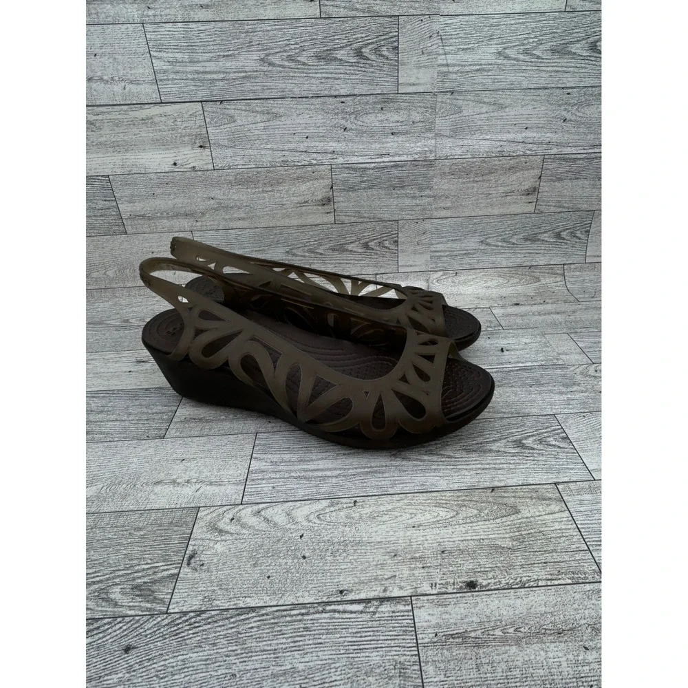 Crocs Adrina III Mini Wedge Espresso Brown Floral Cut Out Sandals Women Sz 8